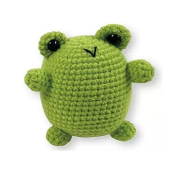 Bullseye's Playground™ 2ct Crochet Set Kit Amigurumi: Frog/Fox - Picture 10 of 13
